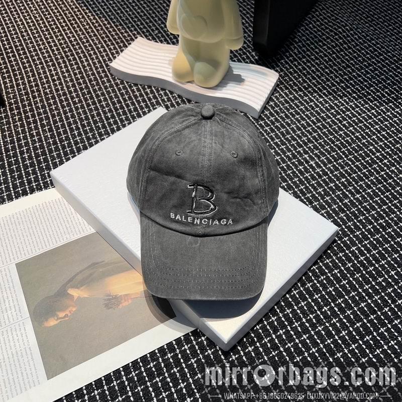 Balenciaga Hat dx08