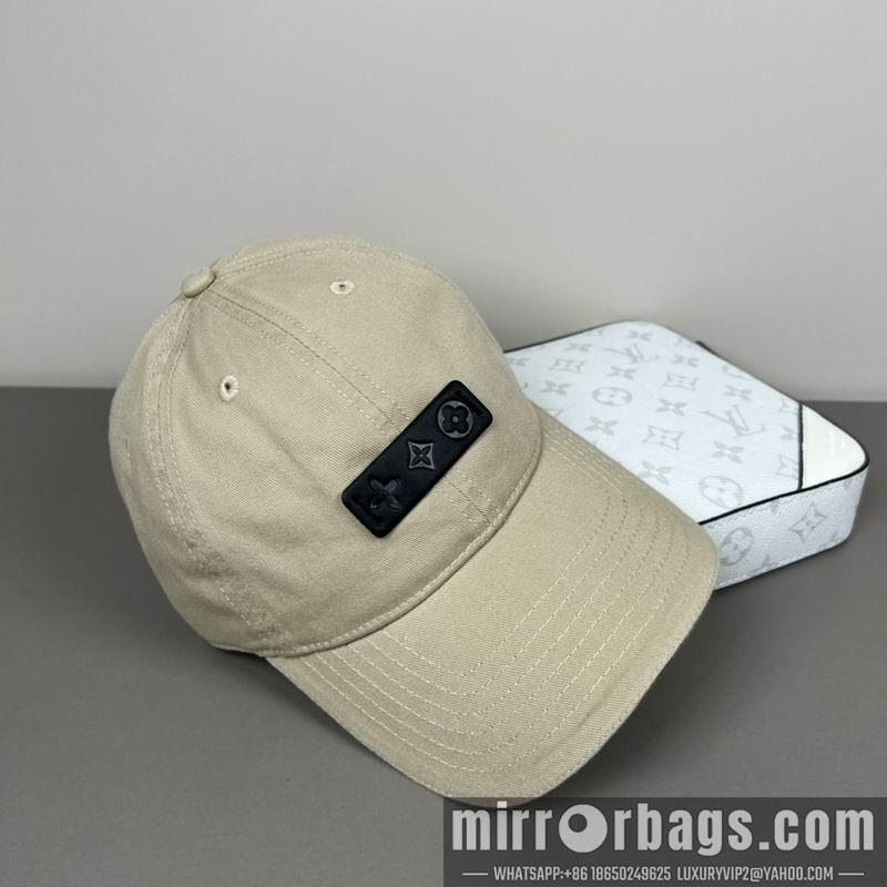 LV Hat dx62
