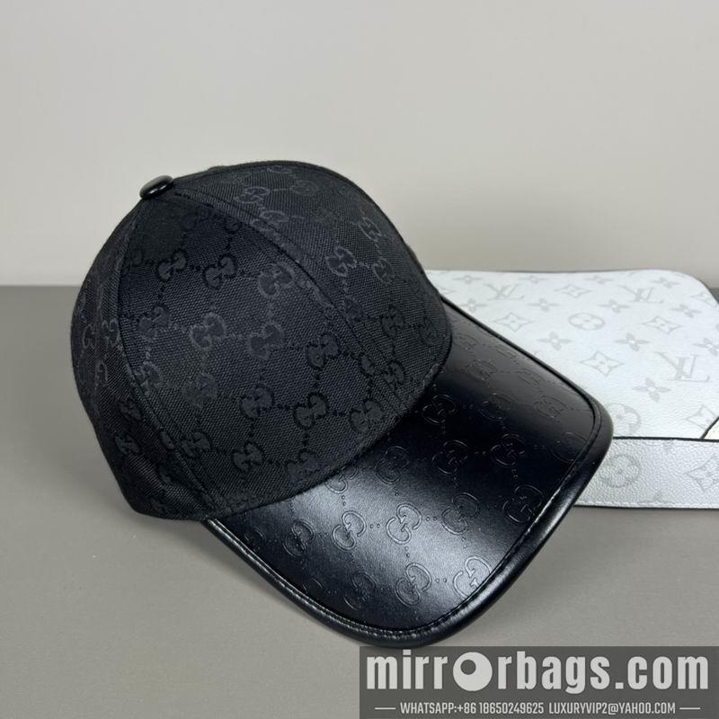 Gucci Hat dx30