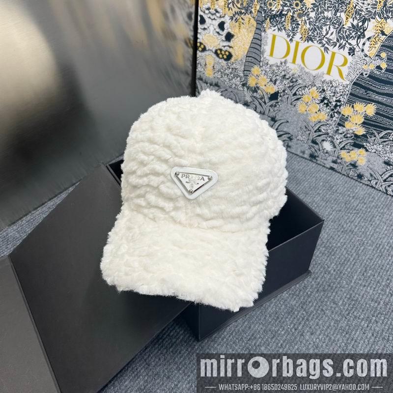 Prada Hat dx58