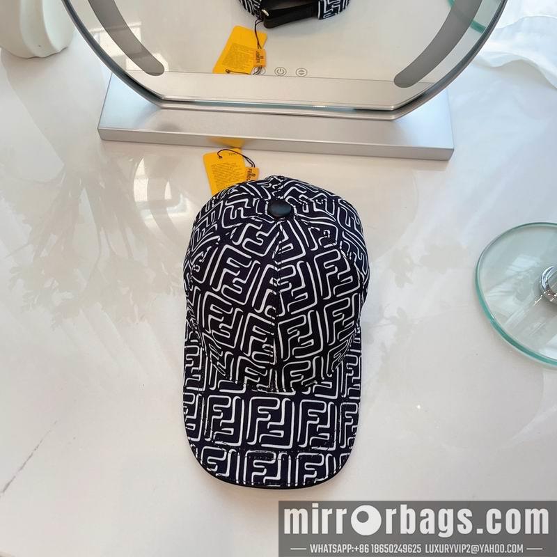 Fendi Hat dx31