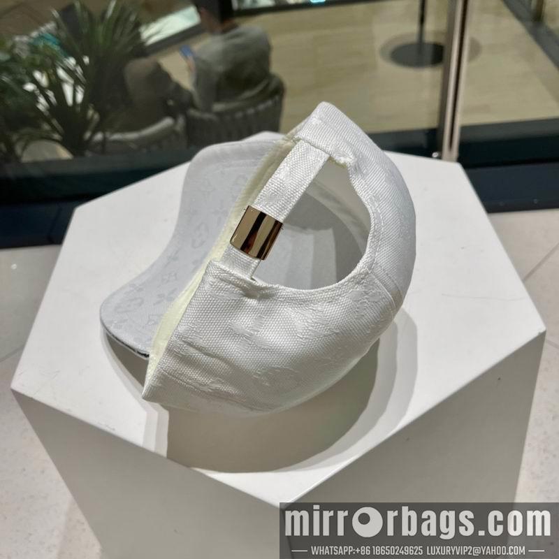 LV Hat 072203