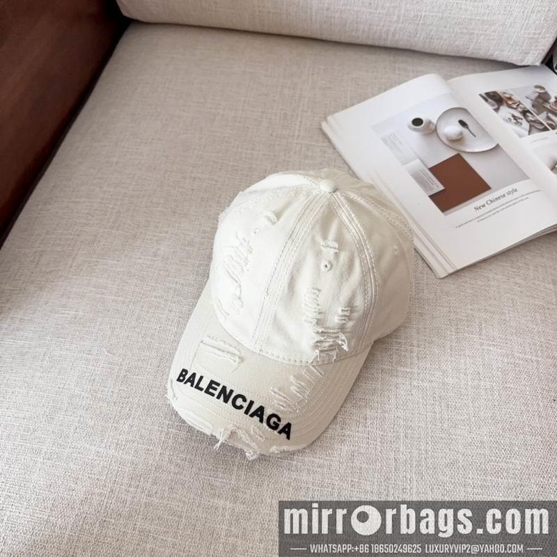 Balenciaga Hat dx105