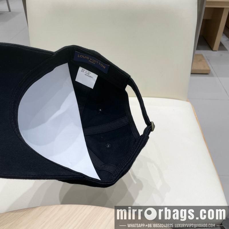 LV Hat 010902