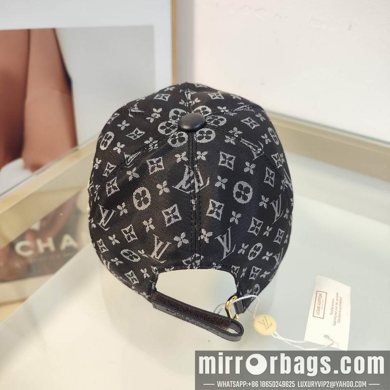 LV Hat dx139