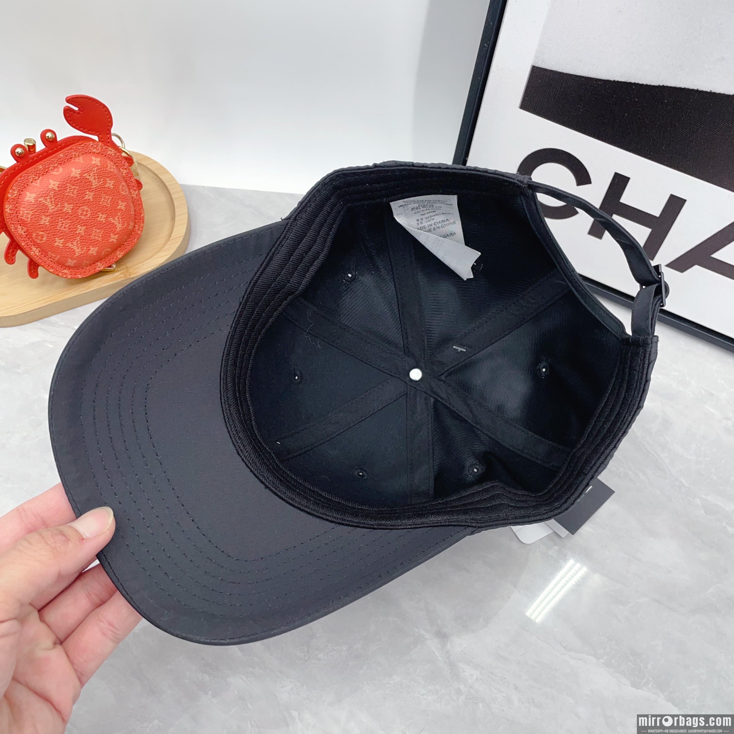 Adidas Hat dx03