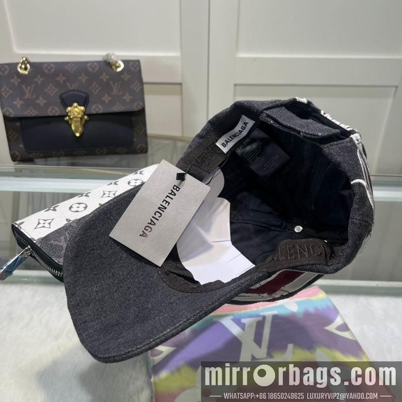 Balenciaga Hat dx82