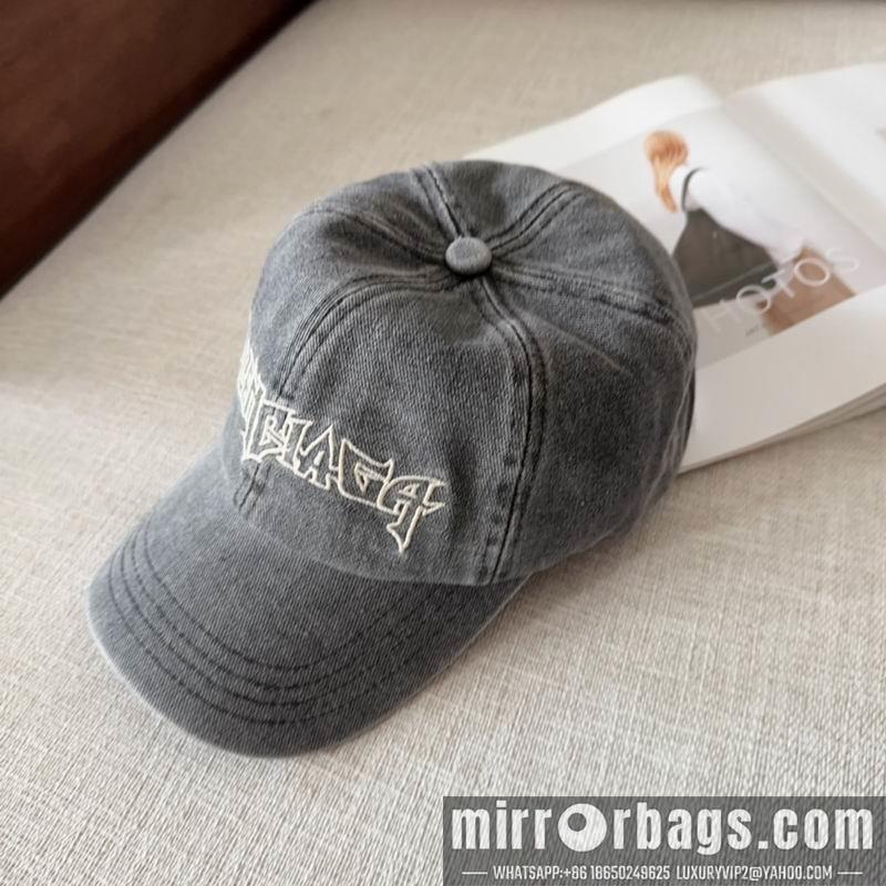 Balenciaga Hat dx39