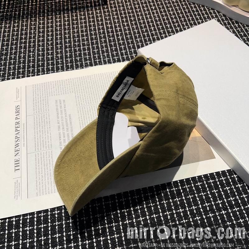 Balenciaga Hat dx08