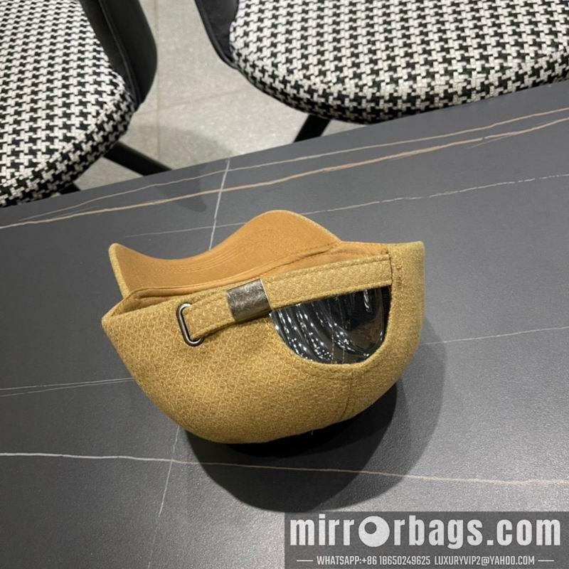 LV Hat 010701