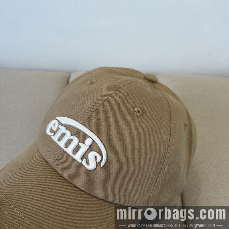 Emis Hat dx08