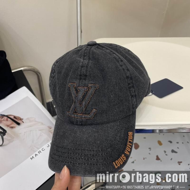 LV Hat 072206