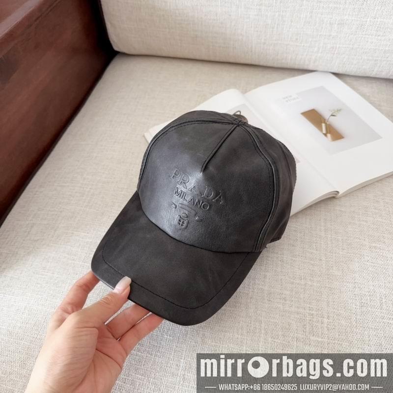 Prada Hat dx54