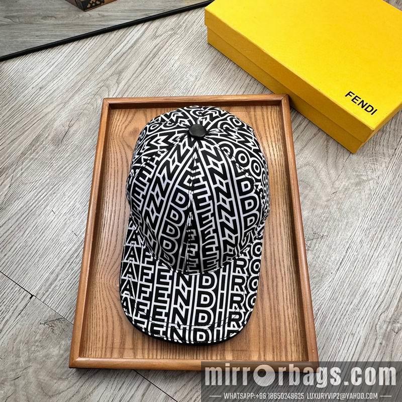 Fendi Hat dx102