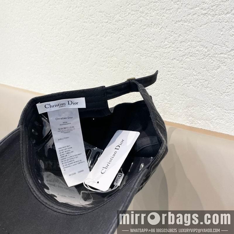 Dior Hat 072803
