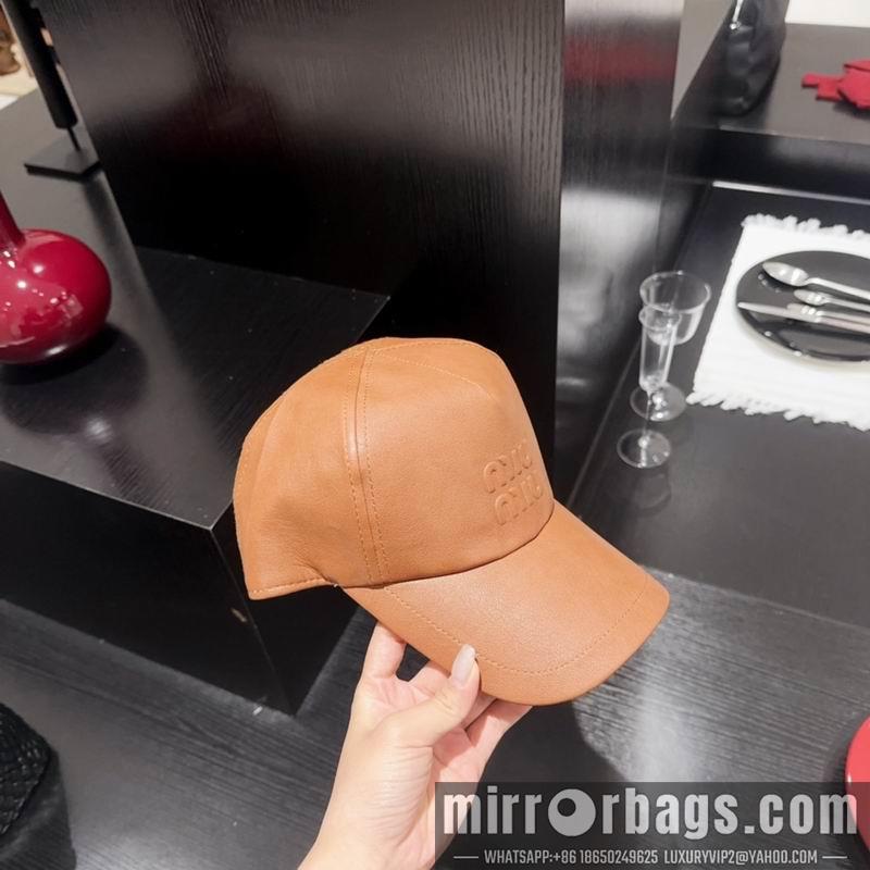 Miumiu Hat 082601