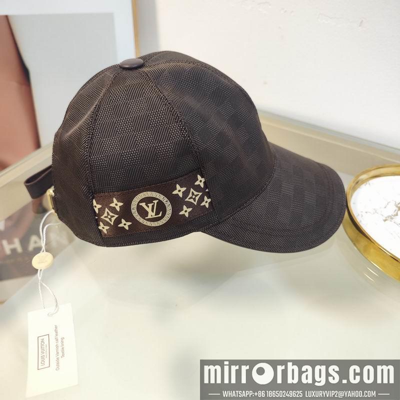 LV Hat dx140