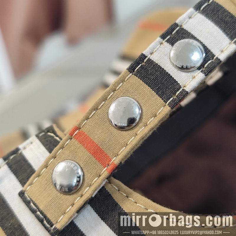 Burberry Hat dx53