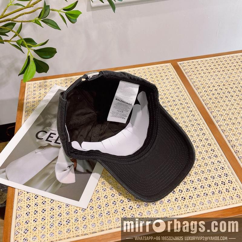 Balenciaga Hat dx112
