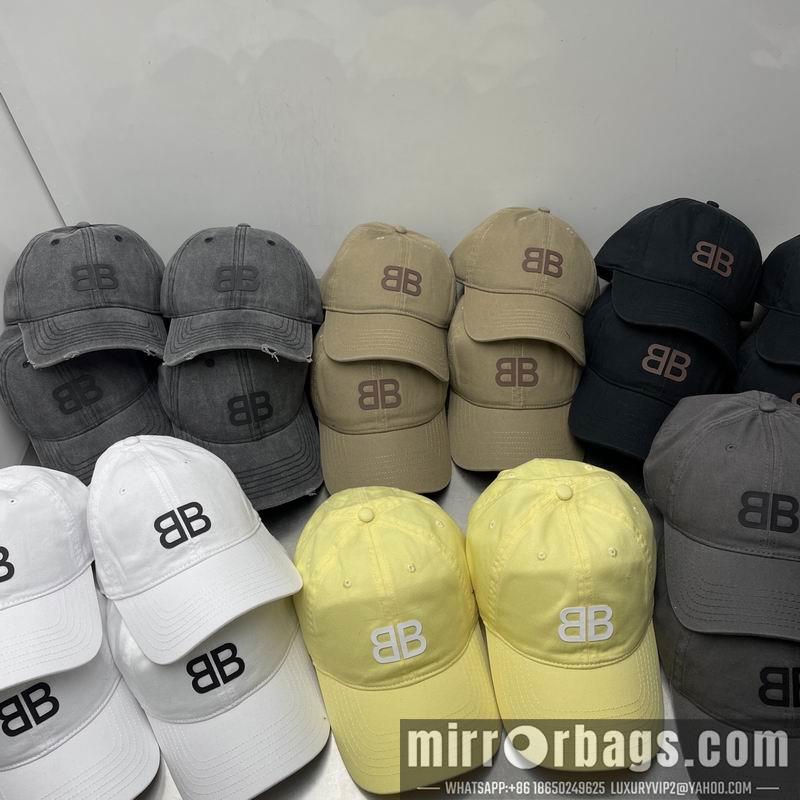 Balenciaga Hat dx60