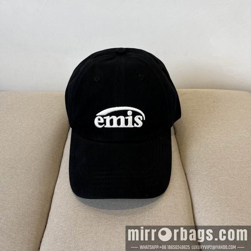 Emis Hat dx08