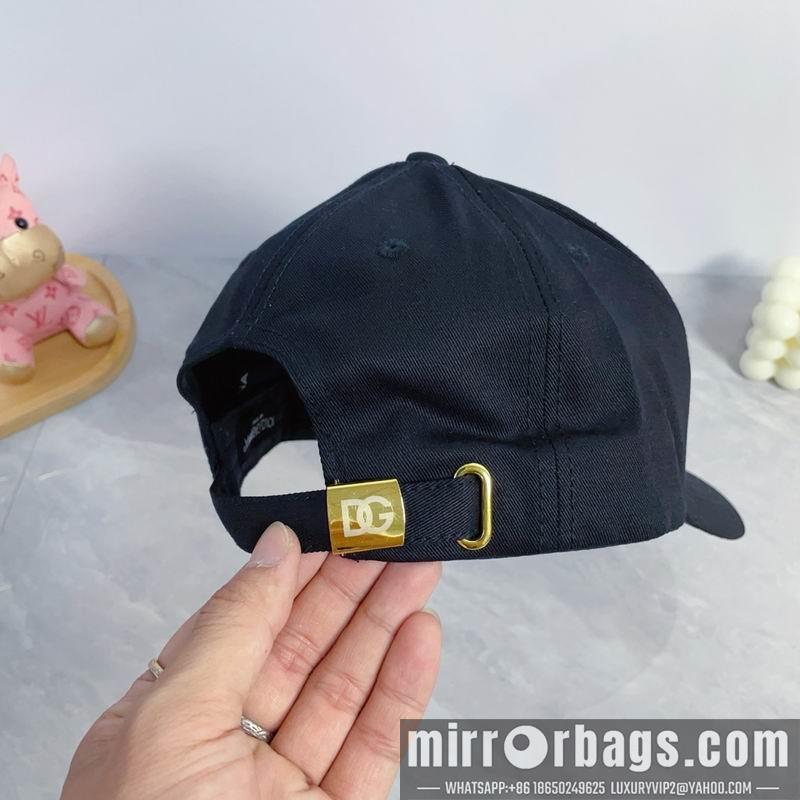 DG Hat dx14