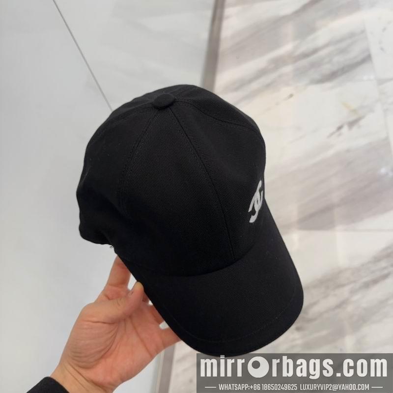 Chanel Hat dx40