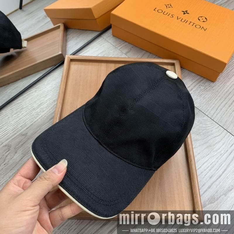 LV Hat dx152