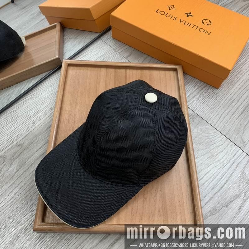 LV Hat dx152