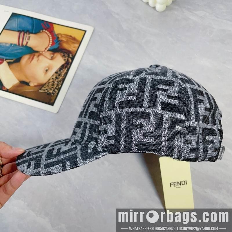 Fendi Hat dx29