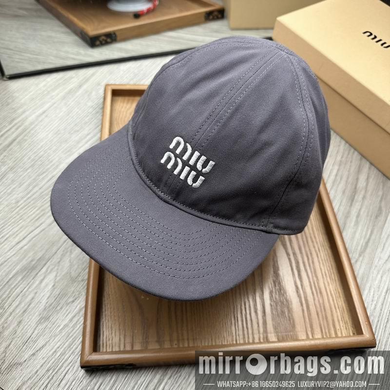 Miumiu Hat dx62