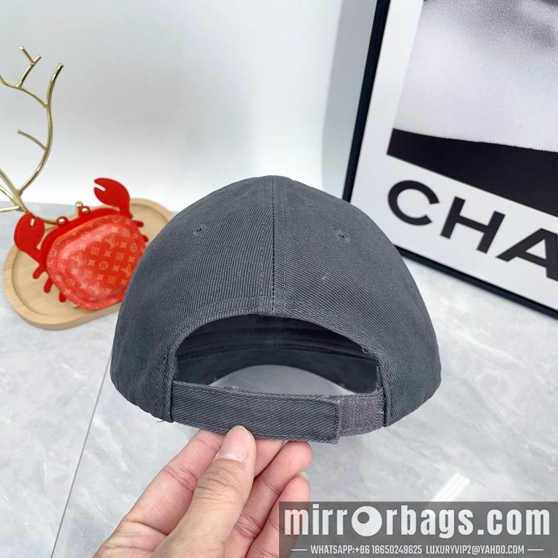 Balenciaga Hat dx01