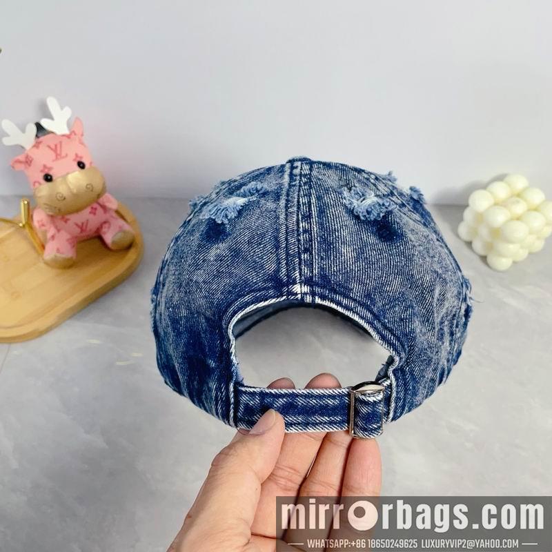Loewe Hat dx12