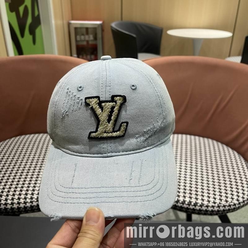 LV Hat 040201