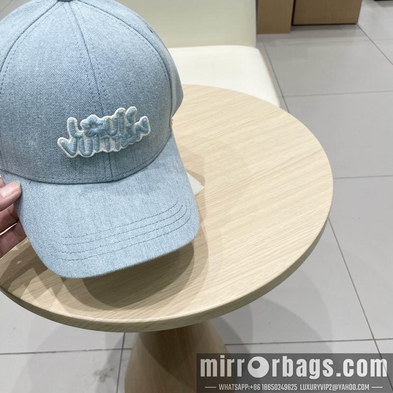 LV Hat 041403