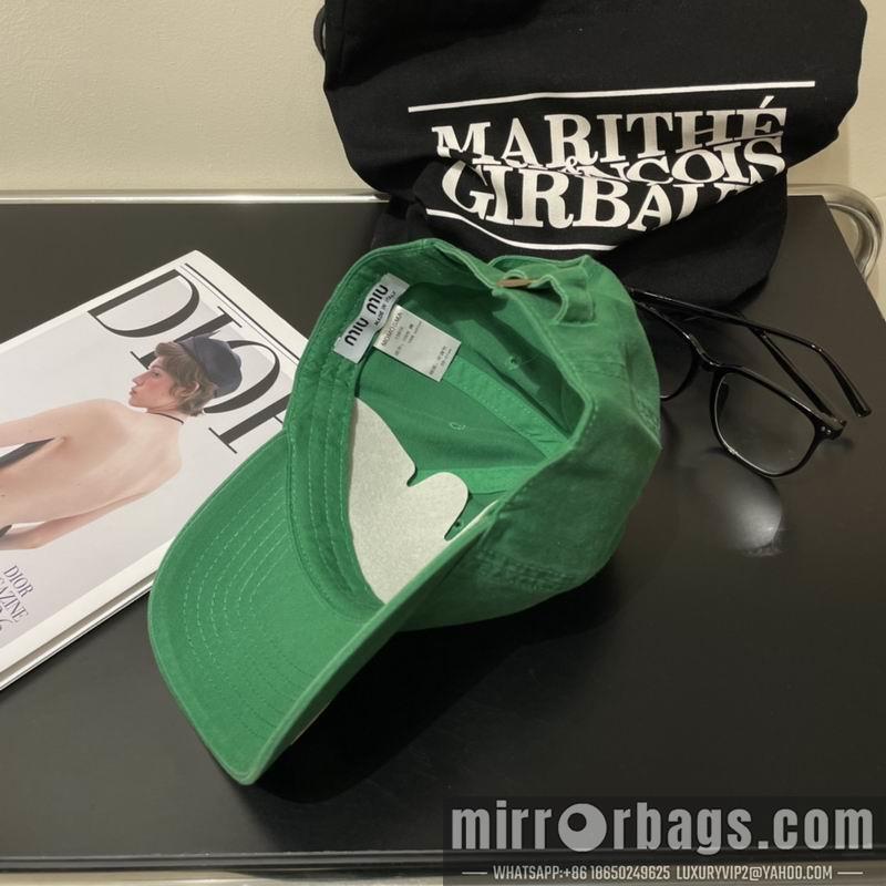 Miumiu Hat dx26