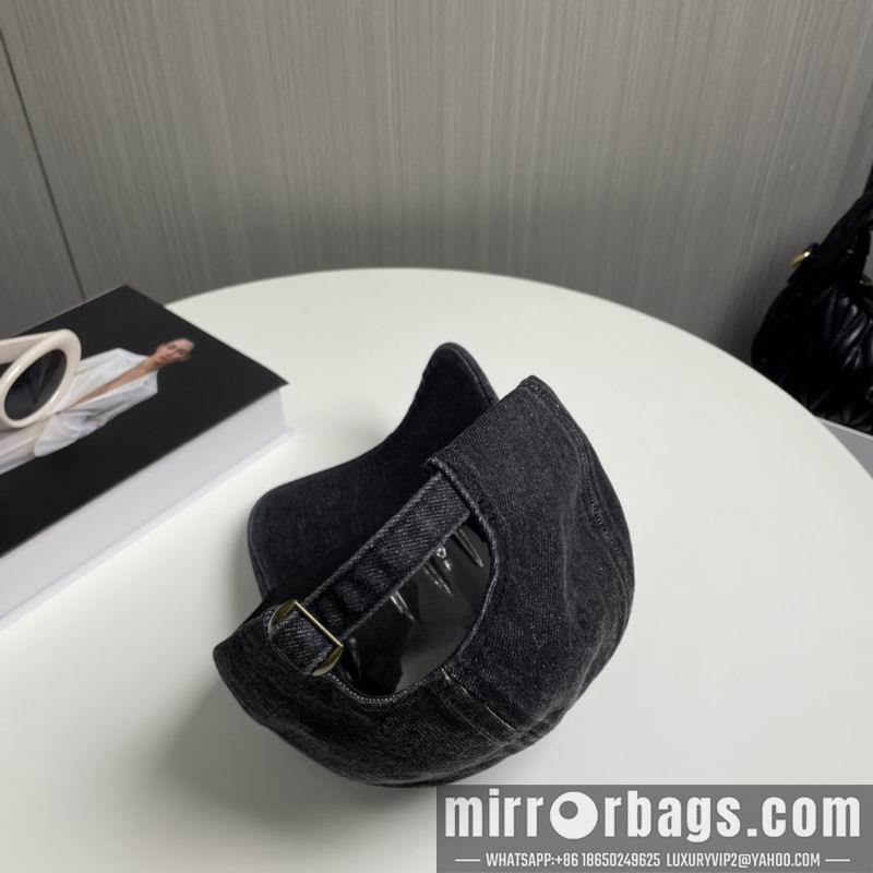 Celine Hat dx45