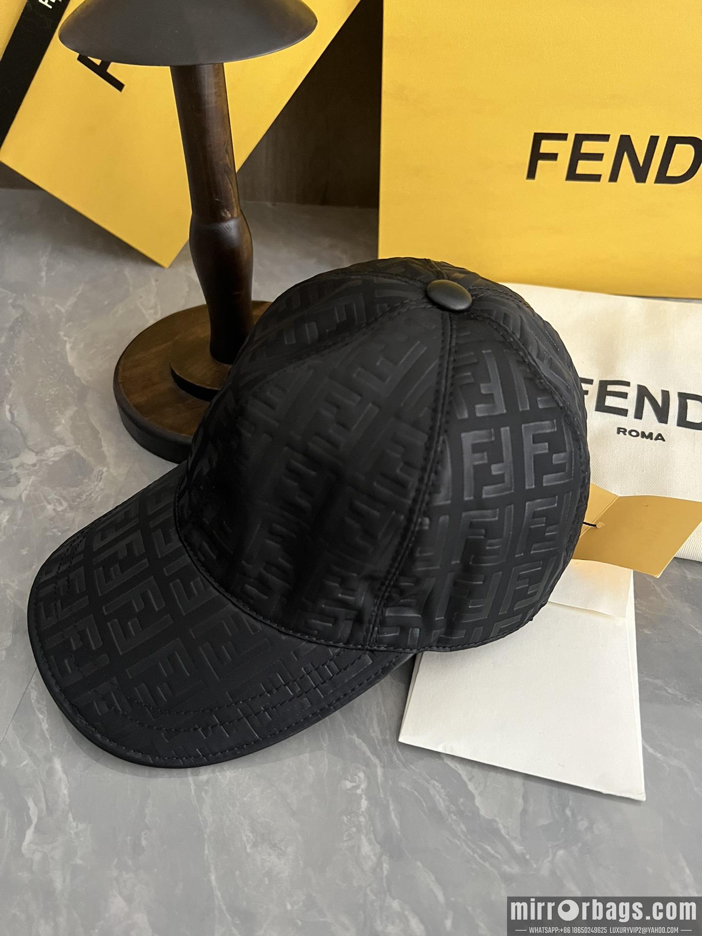Fendi Hat dx87
