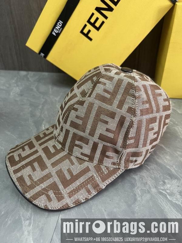 Fendi Hat dx53