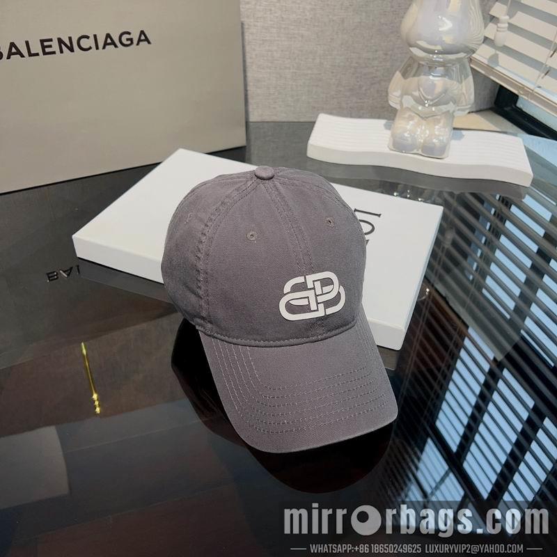 Balenciaga Hat dx05