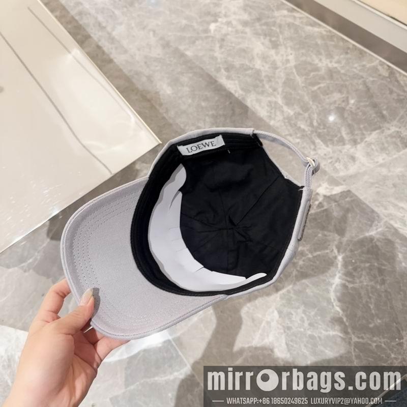 Loewe Hat dx19