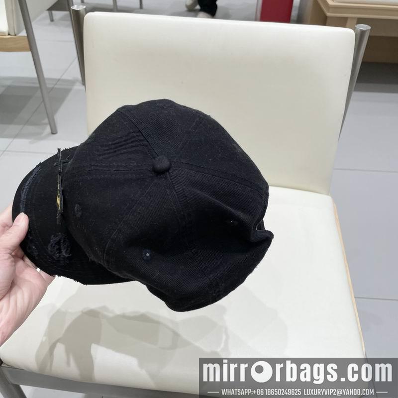 LV Hat 021004