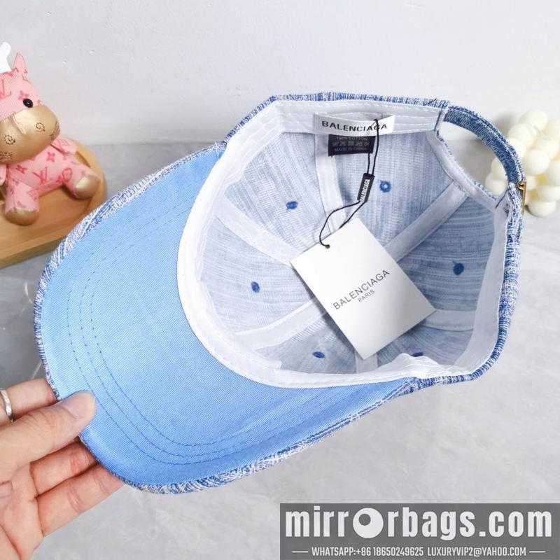 Balenciaga Hat dx32