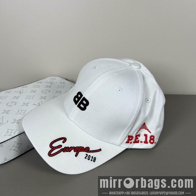 Balenciaga Hat dx32