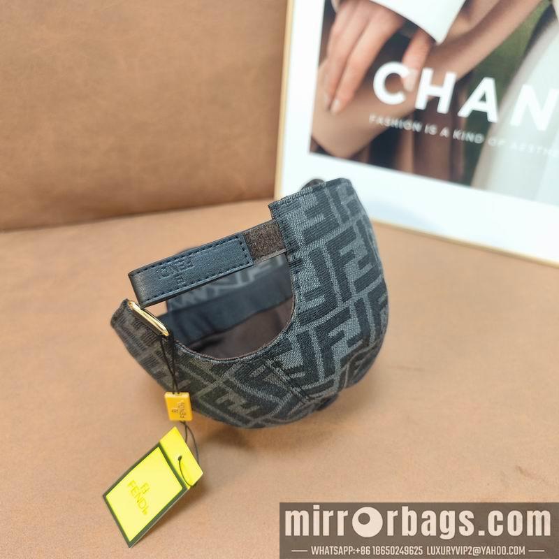 Fendi Hat dx43
