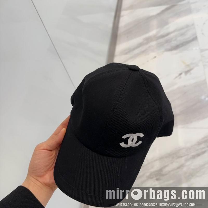 Chanel Hat dx40