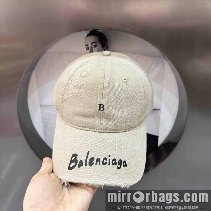 Balenciaga Hat hm40