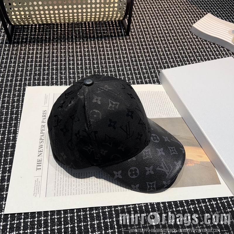 LV Hat 042603