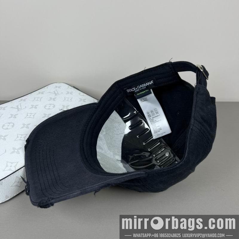 DG Hat dx20