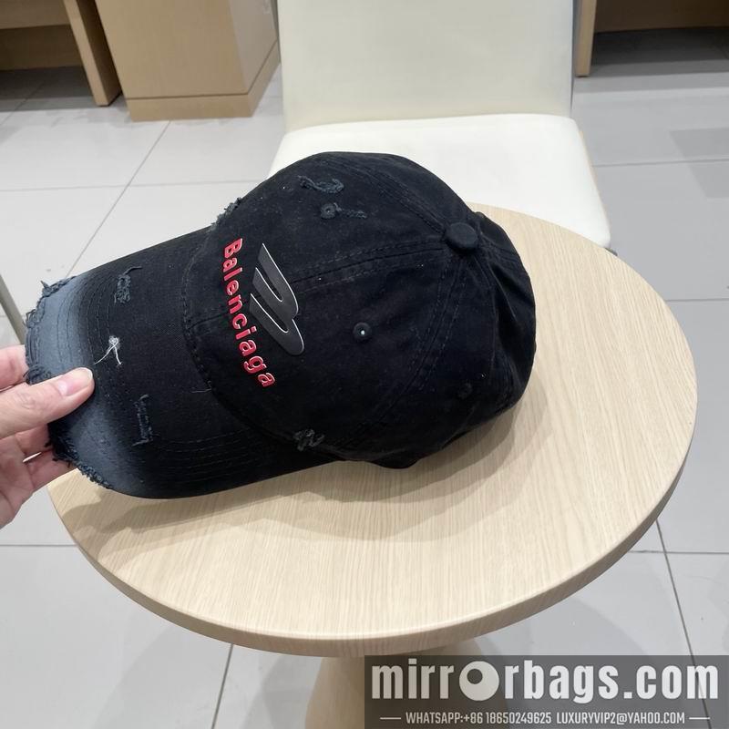 Balenciaga Hat 041402
